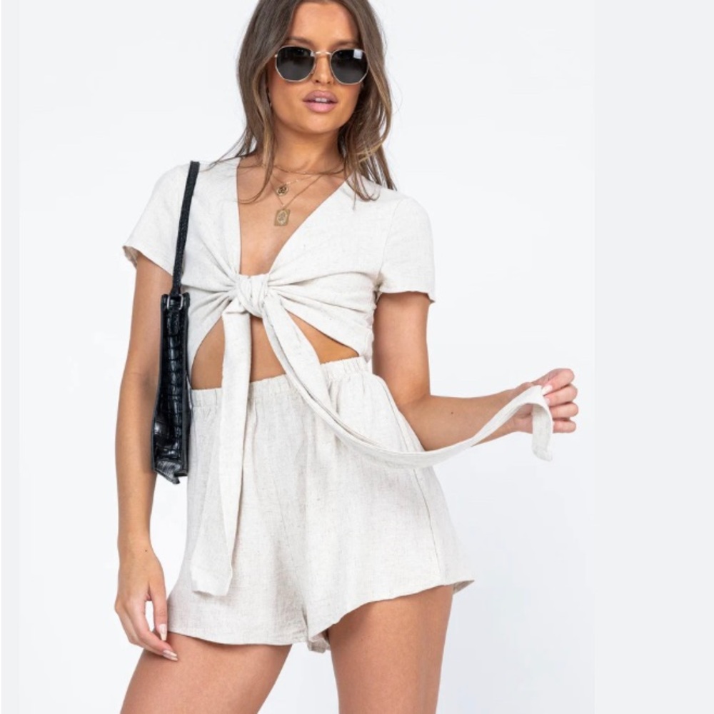 NWT Princess Polly Tie Front Linen Romper